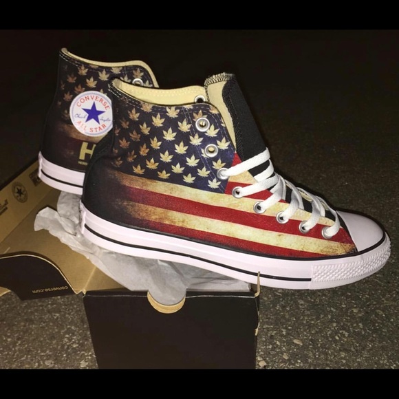 ONE OF A KIND- Custom Cannabis Converse Size 7 - Picture 1 of 1